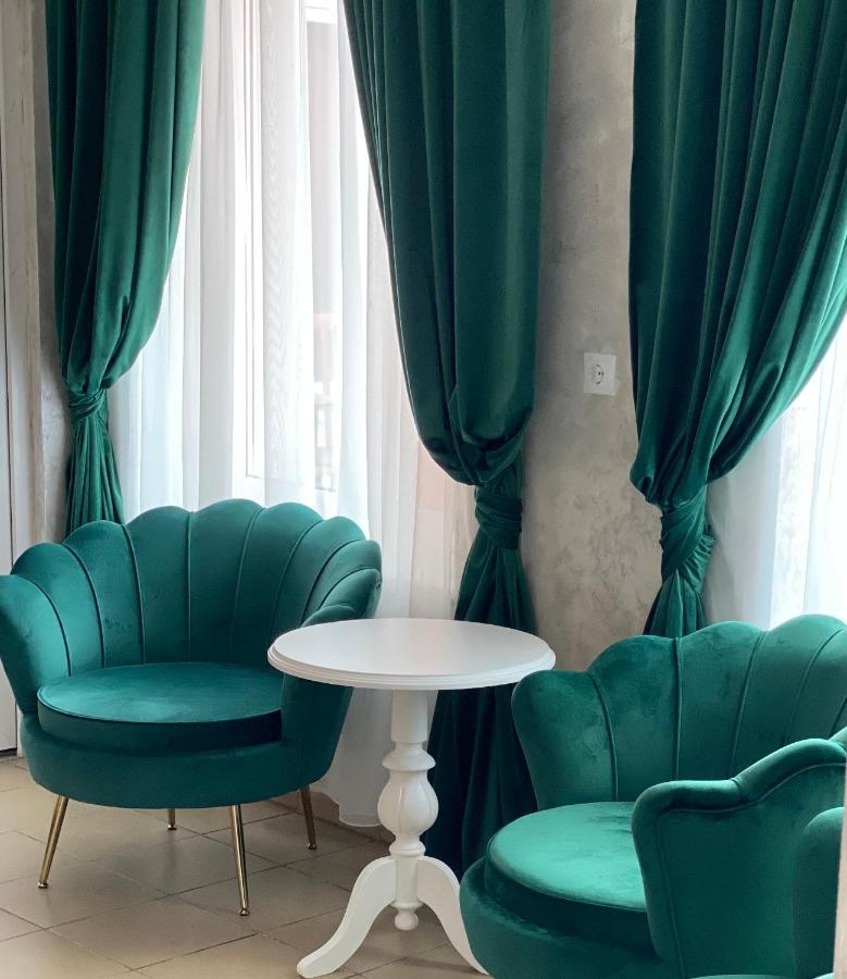 Pensiunea Korona And Restaurant Csíkszereda Kültér fotó